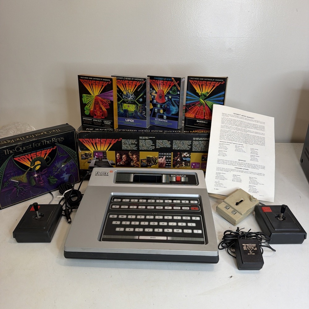 Magnavox Odyssey 2 Game Console - For Parts or Repair (read description)